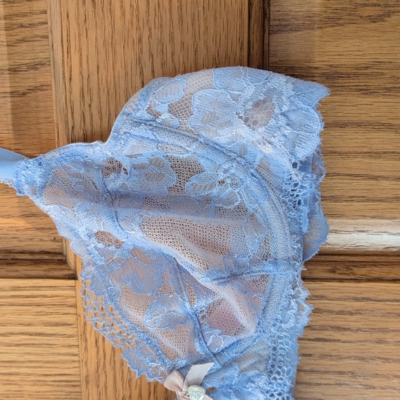 Victoria's Secret Body by Victoria bra, 34B, new - Picture 4 of 10